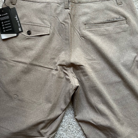 Travis Mathew shorts 19” - Picture 2 of 5